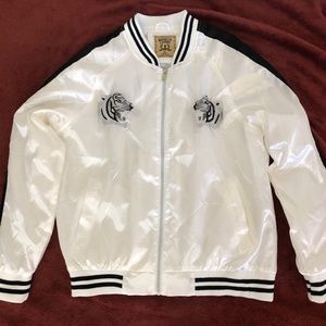 Cool Embroidered Tiger Bomber Jacket/Black & White